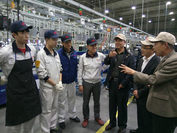 心中牵挂实习生的冷暖——Beat365领导专程去长城汽车徐水工厂看望实习学生