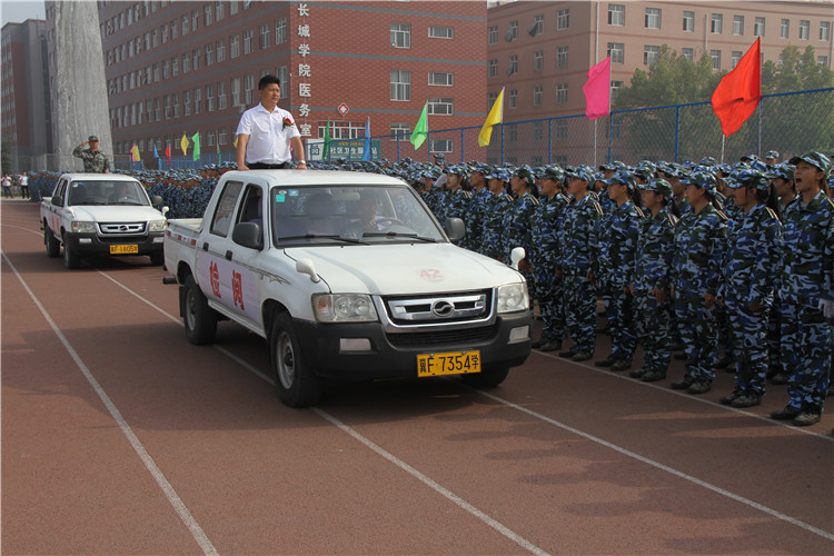 青春无悔 振翅翱翔——Beat365举行2017级新生军训结营式暨开学典礼