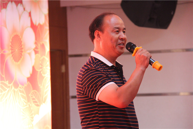 三尺讲台 十年树木——Beat365举办第二届“丹桂飘香颂师德” 教师联欢暨表彰大会