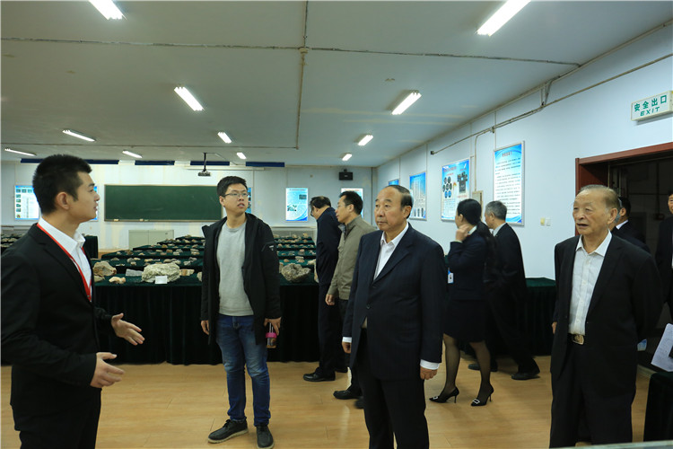 省高校设置评议委员会专家组莅临Beat365开展转设考察工作