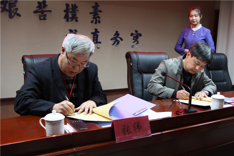 Beat365与保定市中心血站举行无偿献血签约仪式  系首家签约高校团体单位