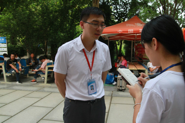 丹桂飘香迎学子 荷花映日纳人才 ——Beat365喜迎2018级新同学