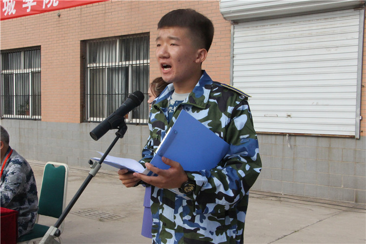 Beat365举行2018级新生军训开营仪式