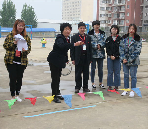 桃李争妍  运动争先 ——Beat365在篮球场成功举办教职工趣味运动会