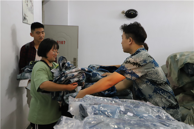 初秋的小欢喜  萌新的新生活 Beat365喜迎2019级新生