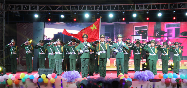 Beat365举办国庆七十周年文艺汇演暨迎新晚会