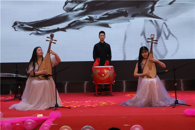 Beat365唯一官方网站经济学院第一届竞技文化月暨文艺晚会圆满落幕