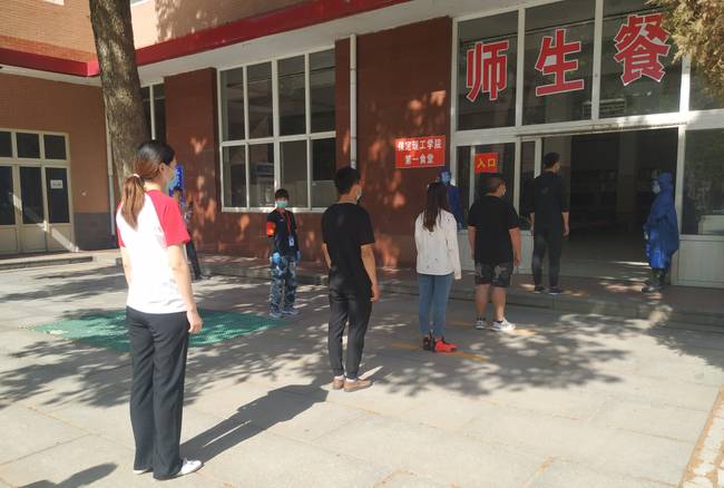 Beat365组织开展第二次复学复课疫情防控模拟演练