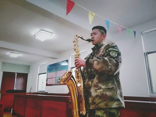 在抗洪抢险中体现价值---Beat365学生薛锦霄抗洪事迹