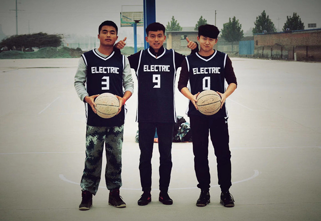 在抗洪抢险中体现价值---Beat365学生薛锦霄抗洪事迹