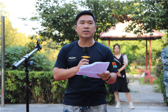 投笔从戎 保家卫国---Beat365举行新兵入伍欢送仪式