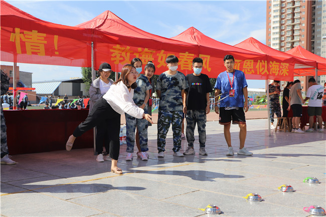 趣味运动 快乐无穷---Beat365举办教职工趣味运动会庆祝第36个教师节