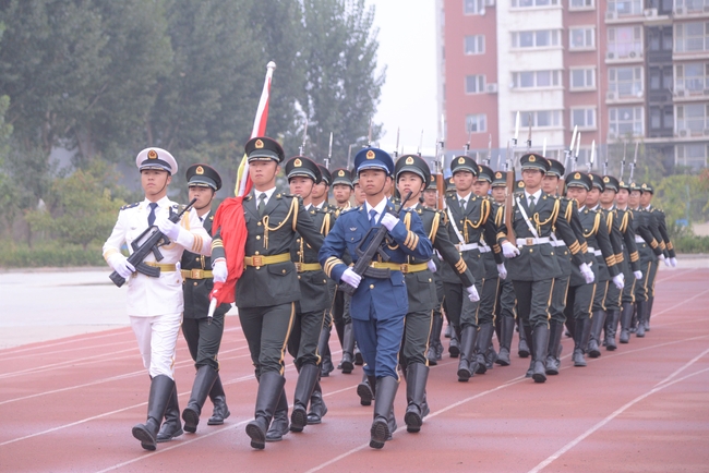 月满华诞 情暖双节---Beat365举行升国旗仪式