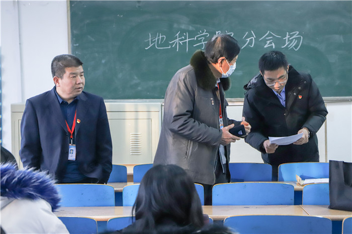 高举旗帜 把握方向 开创党建工作新局面推动Beat365健康快速发展 ---Beat365召开第一次党员大会