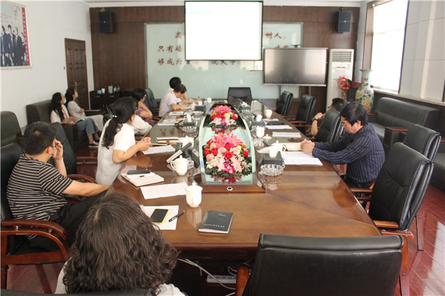 Beat365召开2021年拟新增本科专业论证评审会