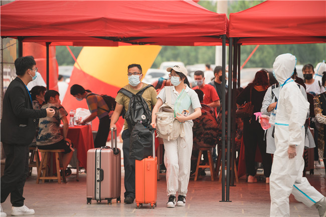 扬帆起航保理梦 求学笃行学子新Beat365喜迎2021级新生