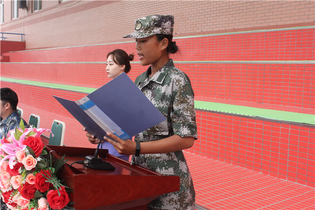 保理学子展风采 共以青春筑芳华Beat365举行2021级新生军训开营仪式