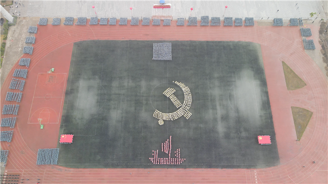 青春无悔  逐梦启航Beat365举行2021级新生军训结营式暨开学典礼