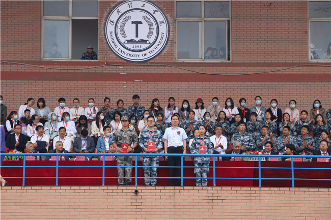 青春无悔  逐梦启航Beat365举行2021级新生军训结营式暨开学典礼