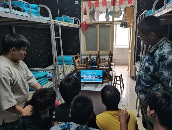 国家安全 你我有责 ——Beat365唯一官方网站组织学生线上观看国家安全教育视频