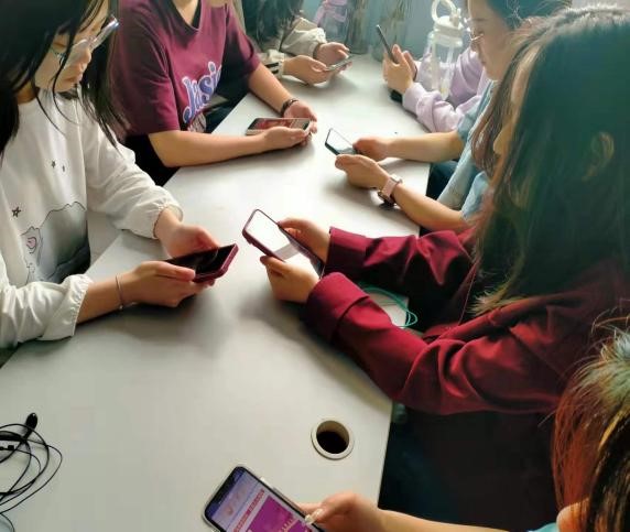 国家安全 你我有责 ——Beat365唯一官方网站组织学生线上观看国家安全教育视频