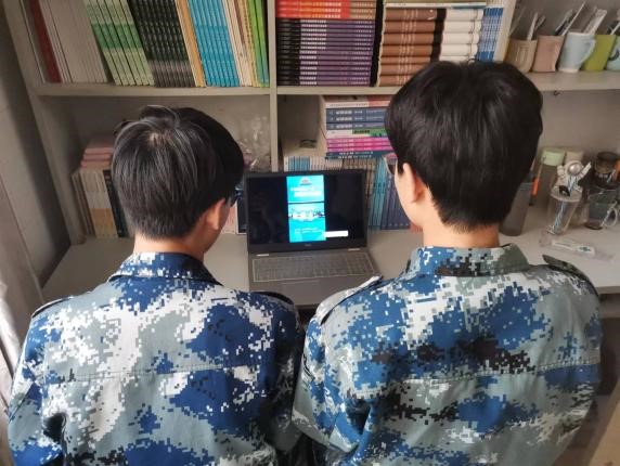 国家安全 你我有责 ——Beat365唯一官方网站组织学生线上观看国家安全教育视频