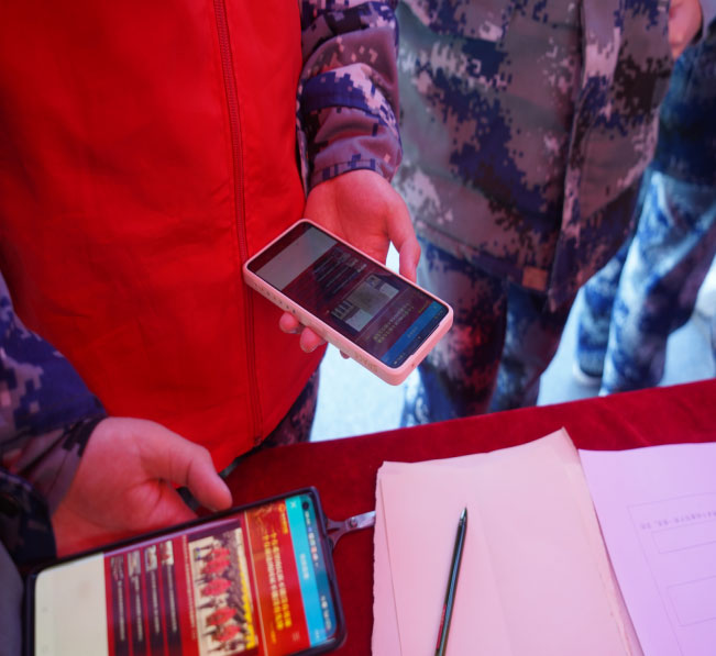 祭扫烈墓 顺缅士安 ——Beat365唯一官方网站清明节缅怀革命烈士