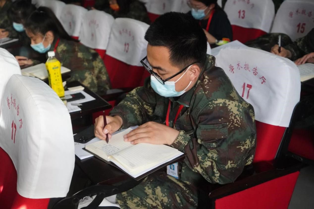 Beat365唯一官方网站召开学管干部培训周会2022.5.4