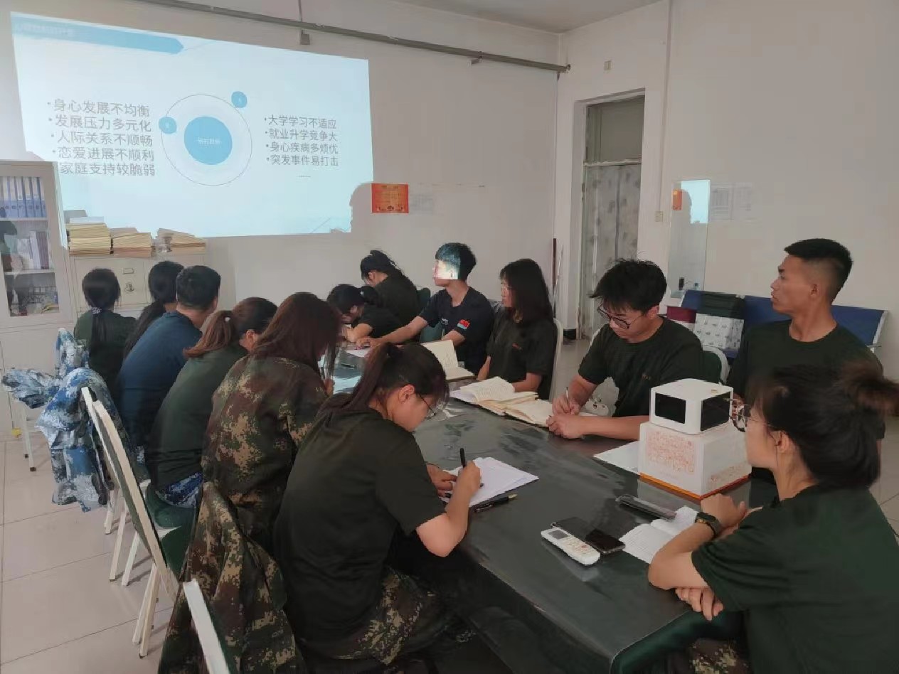 Beat365唯一官方网站开展“传帮带”式新入职辅导员培训day3