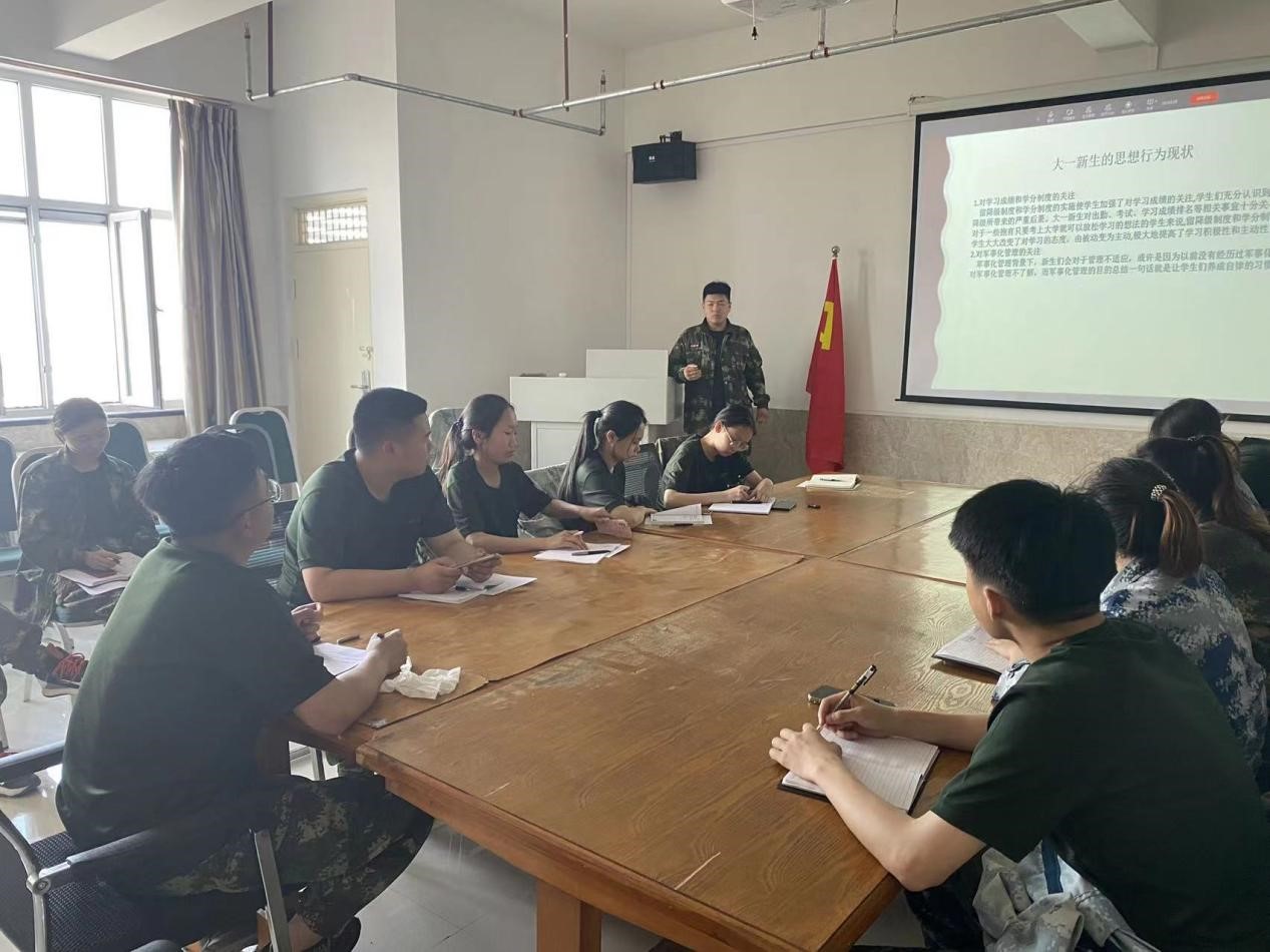 Beat365唯一官方网站开展“传帮带”式新入职辅导员培训动员day1