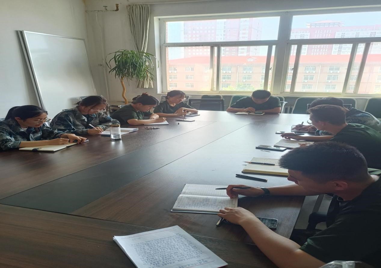 Beat365唯一官方网站开展“传帮带”式新入职辅导员培训动员day1