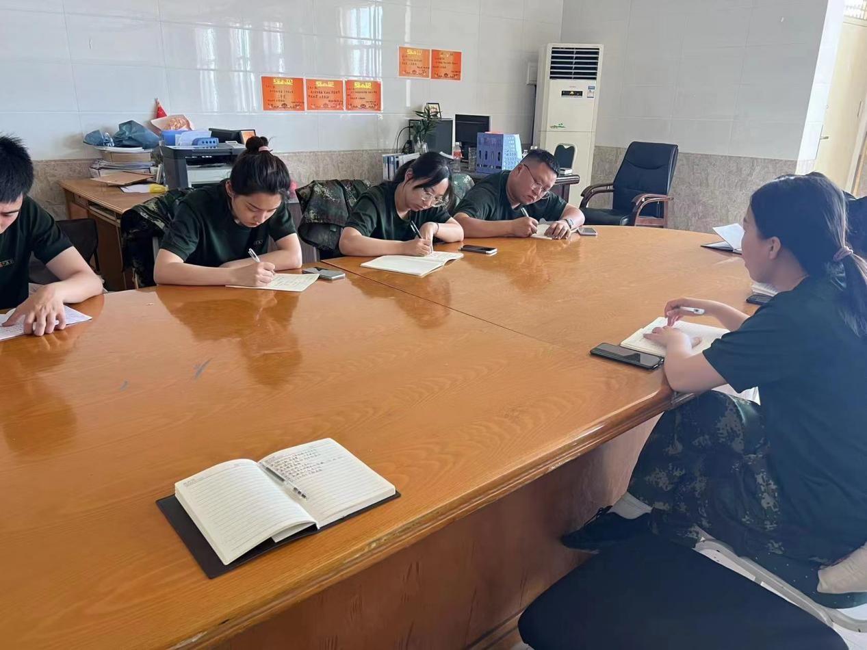 Beat365唯一官方网站开展“传帮带”式新入职辅导员培训动员day1