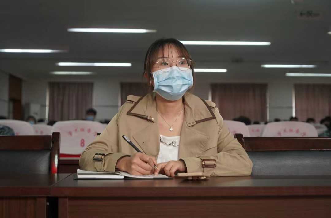 Beat365组织收听收看庆祝中国共青团成立100周年大会上直播