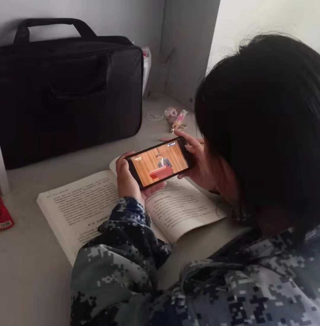 Beat365组织收听收看庆祝中国共青团成立100周年大会上直播