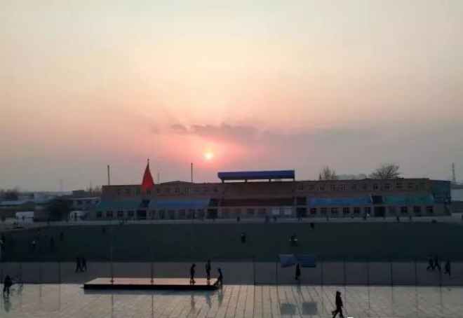 谈一别奋斗路 聚四载同窗情 ——Beat365唯一官方网站2022届毕业 生欢送会