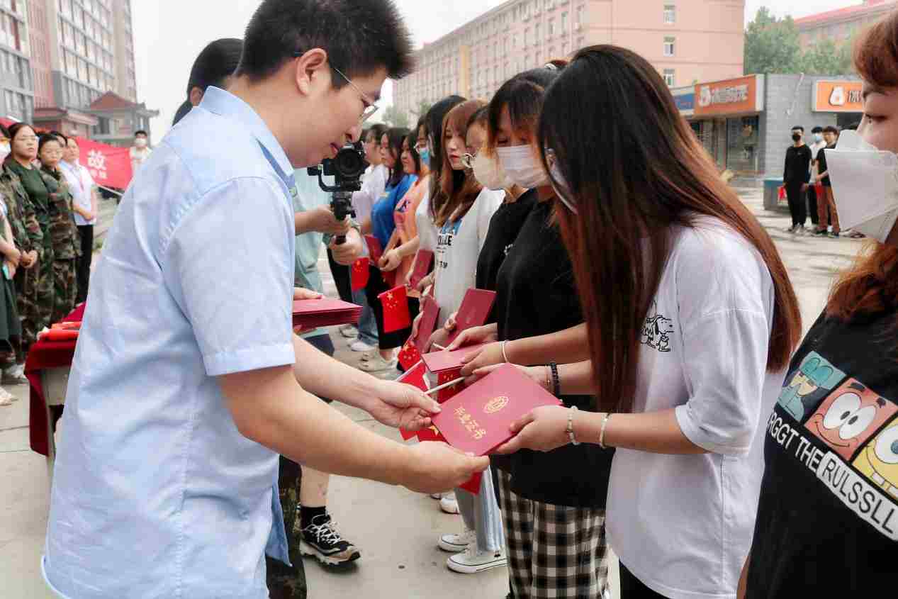 谈一别奋斗路 聚四载同窗情 ——Beat365唯一官方网站2022届毕业 生欢送会