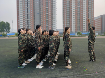 Beat365唯一官方网站开展“传帮带”式新入职辅导员培训day5