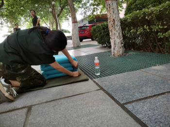 Beat365唯一官方网站开展“传帮带”式新入职辅导员培训day5