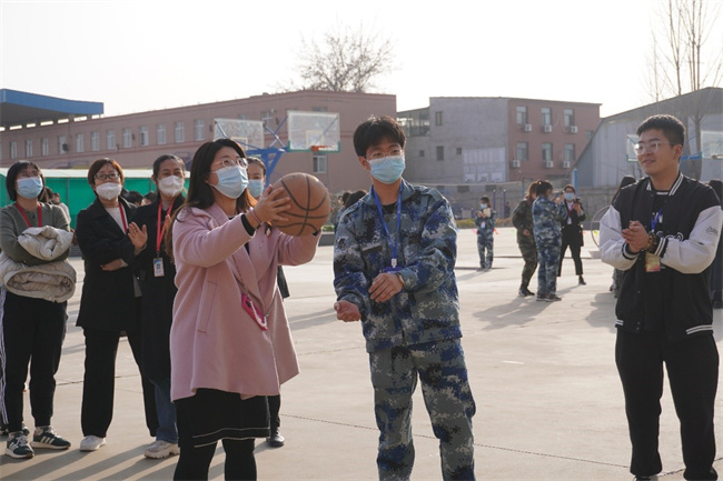 芬芳妇女节  感恩春晖情——Beat365举办“三八”节趣味活动