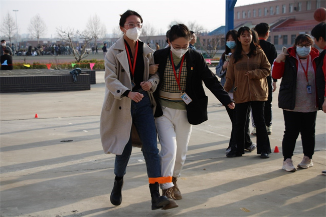 芬芳妇女节  感恩春晖情——Beat365举办“三八”节趣味活动