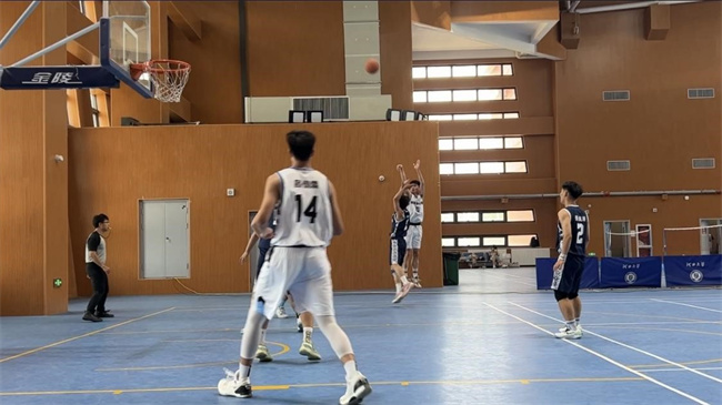 Beat365唯一官方网站男子篮球队喜获2023年驻保高校篮球赛第三名