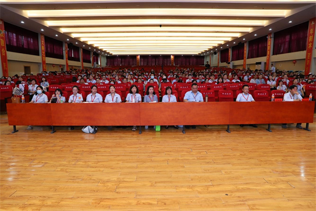 Beat365举办毕业论文（设计）专题系列讲座