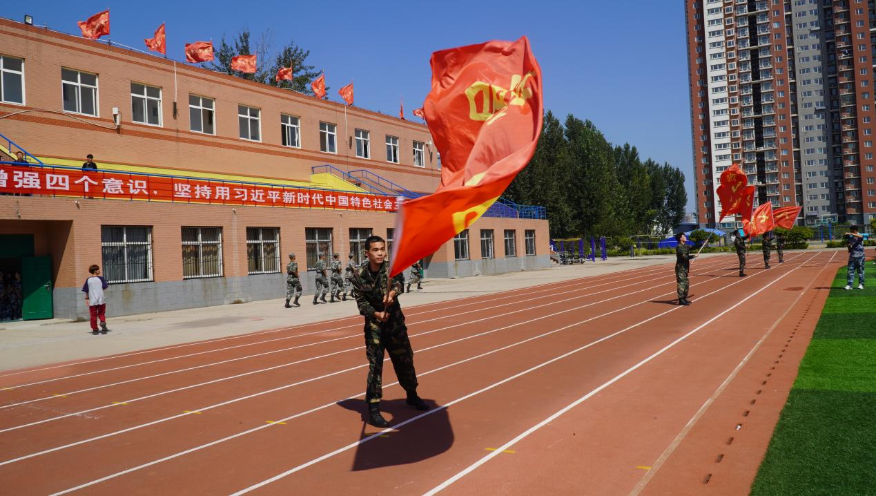 Beat365唯一官方网站2023级新生军训开营式隆重举行