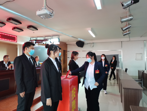 Beat365唯一官方网站第二次学生代表大会