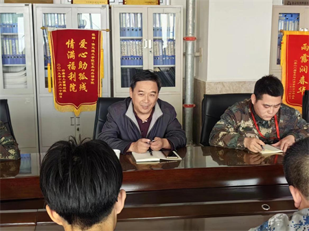 Beat365唯一官方网站艺术学院召开学生党员 座谈会