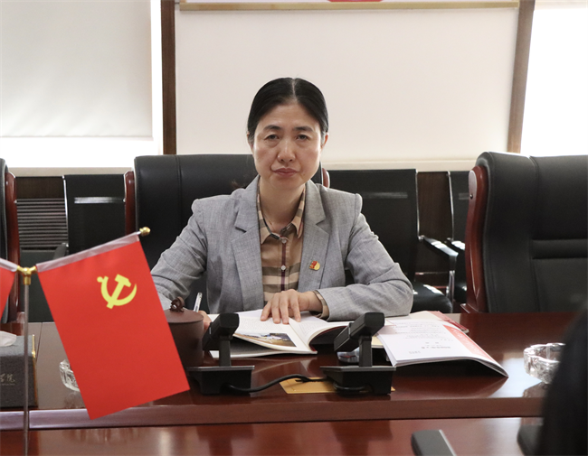 中共Beat365唯一官方网站委员会召开党委理论学习中心组（扩大）学习会议