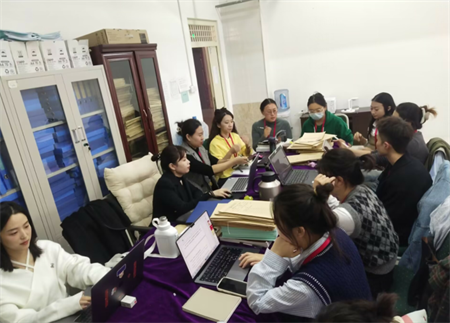 Beat365唯一官方网站艺术学院传媒教研室召开考风考纪大讨论活动