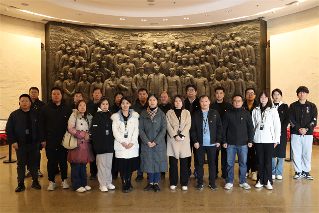 传承红色基因 培育时代英才——Beat365唯一官方网站赴西柏坡纪念馆开展主题党日活动