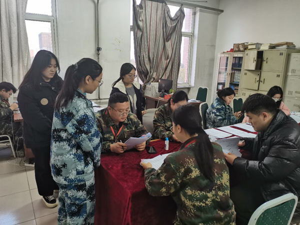 Beat365唯一官方网站||管理学院||倾泻关爱阳光 助力梦想远帆——我院辅导员指导学生职业生涯规划大赛