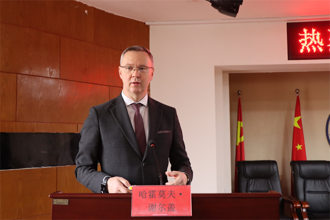 白俄罗斯戈梅利国立大学参观团莅临Beat365参观交流